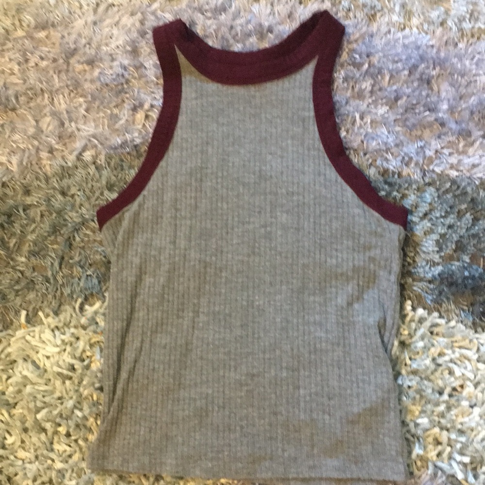 aéropostale ribbed grey tank w/ maroon